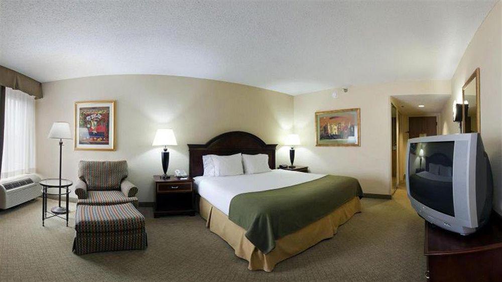 Holiday Inn Express Hotel & Suites Pigeon Forge, An Ihg Hotel Экстерьер фото